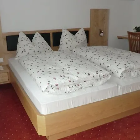 Garni Pircher Tirolo Room photo